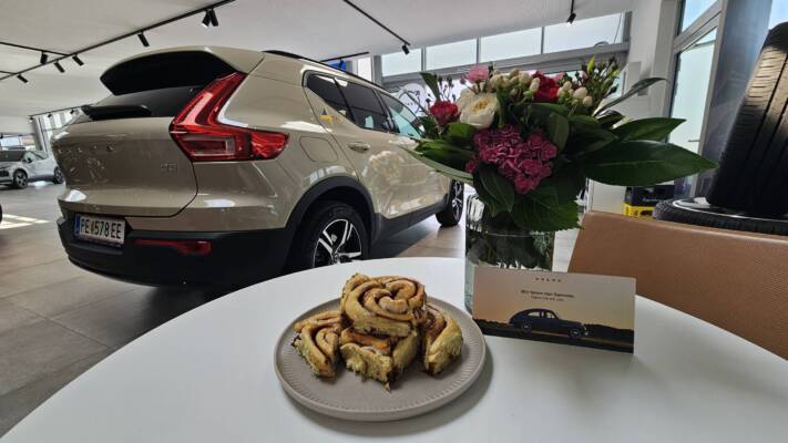 Foto Volvo Schauraum Zimtschnecken