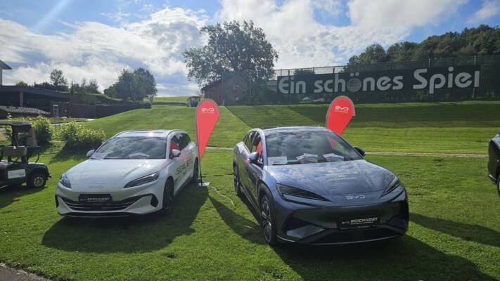 Foto BYDs am Golfplatz